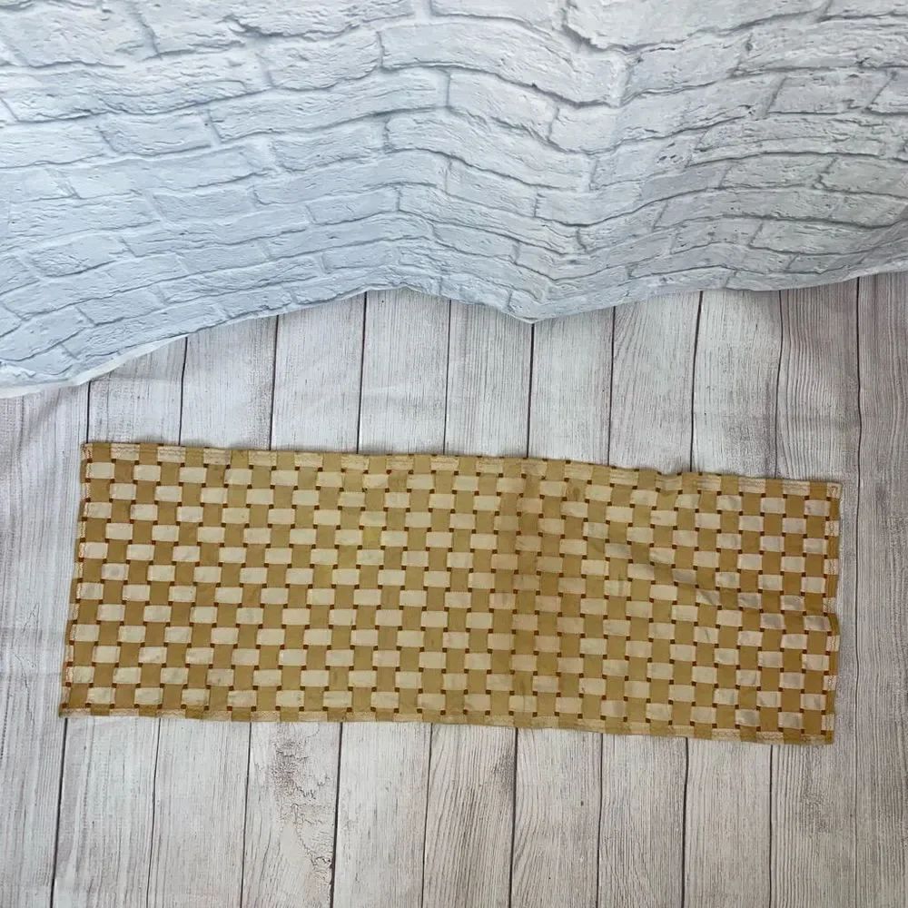 Vintage basket weave table runner 40”x14”